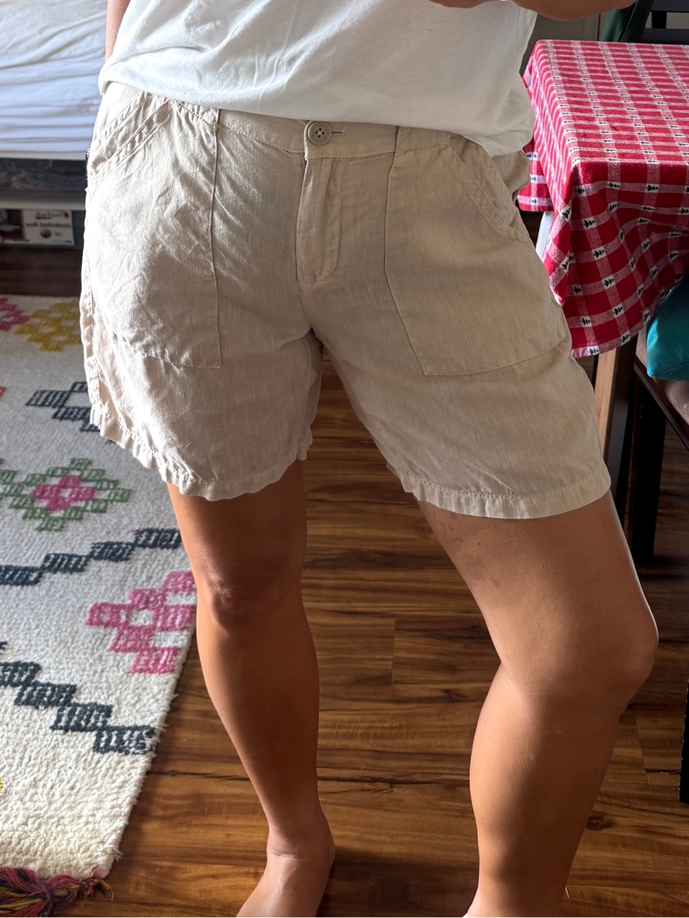 Tommy Bahama Beige 100% Linen Shorts 6 Coastal Grandma Minimalist Quiet Luxury